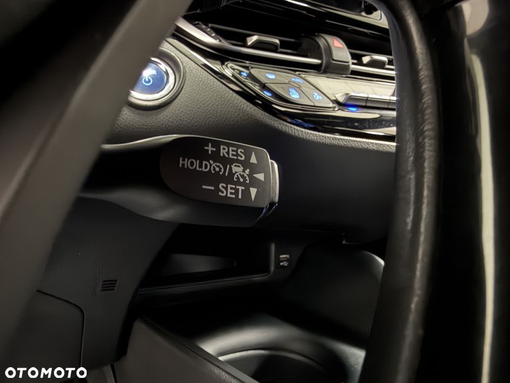 Toyota C-HR Flow - 27