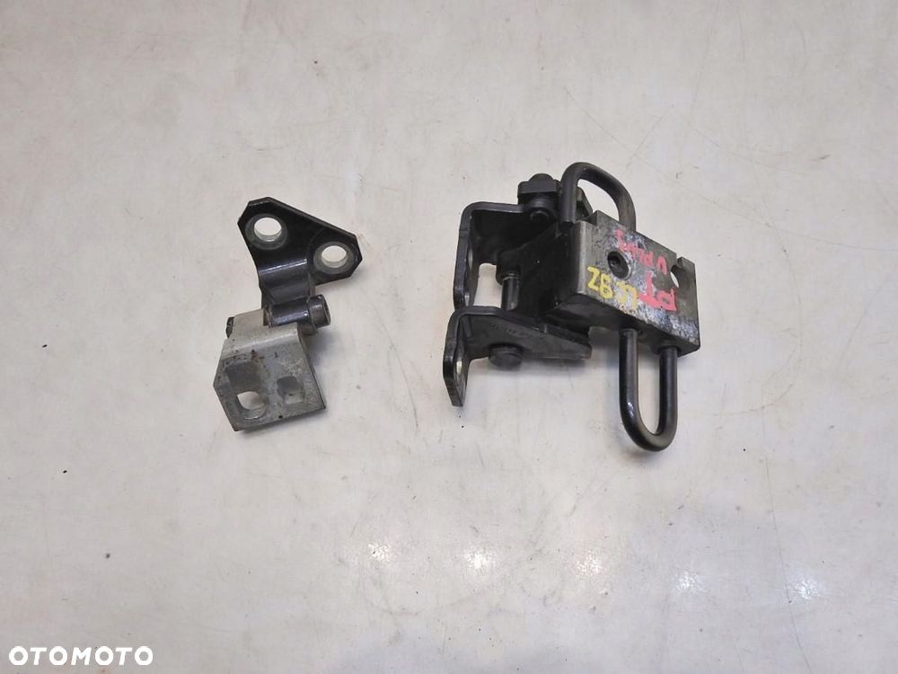 ZAWIAS ZAWIASY DRZWI PRAWY TYŁ LC9Z VW GOLF V PLUS 1K4833412K - 3