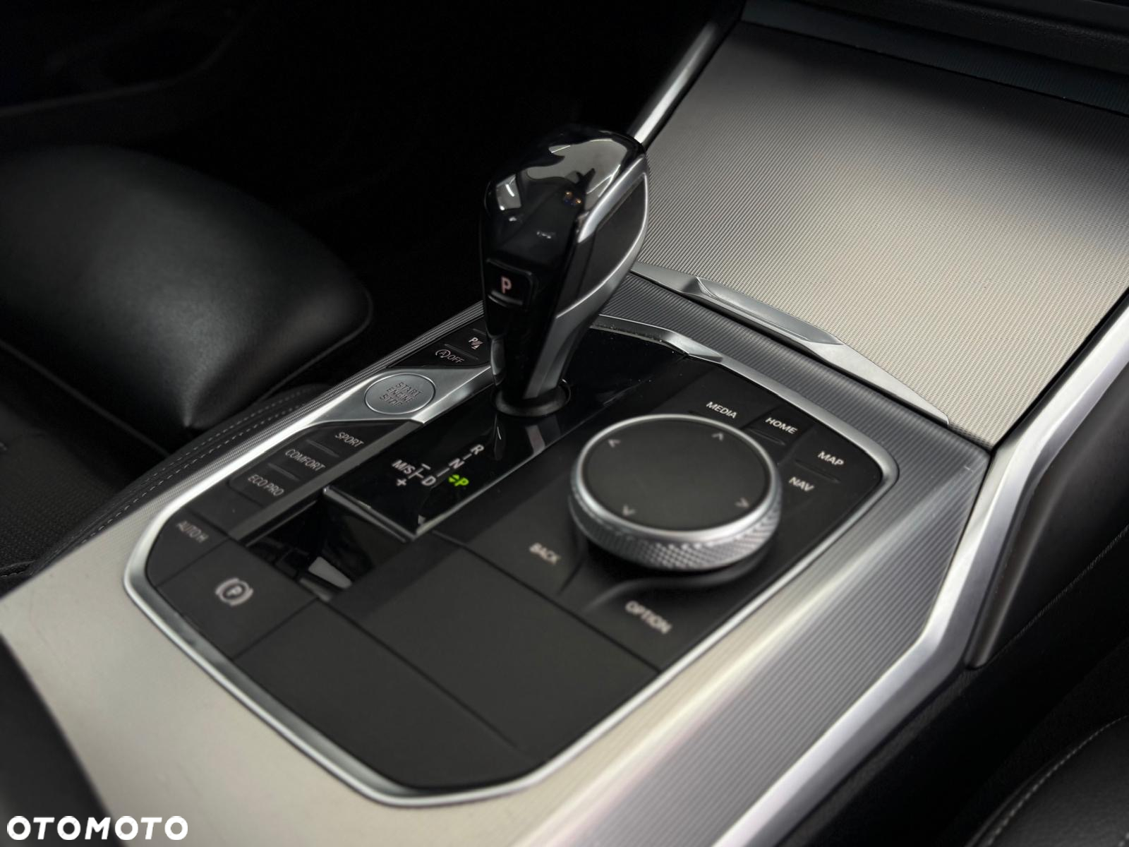 BMW Seria 3 - 18