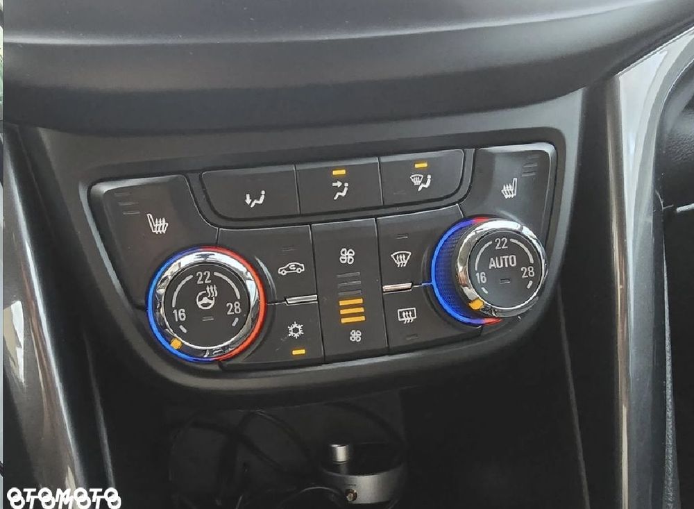 Opel Zafira - 25