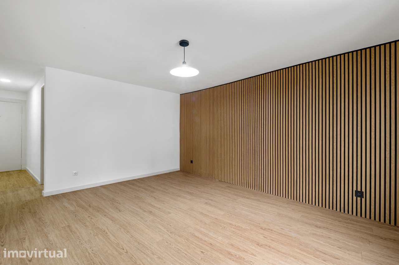 T2+1 renovado na Mouraria | 78 m² ABP | 3 quartos independentes - Grande imagem: 2/26