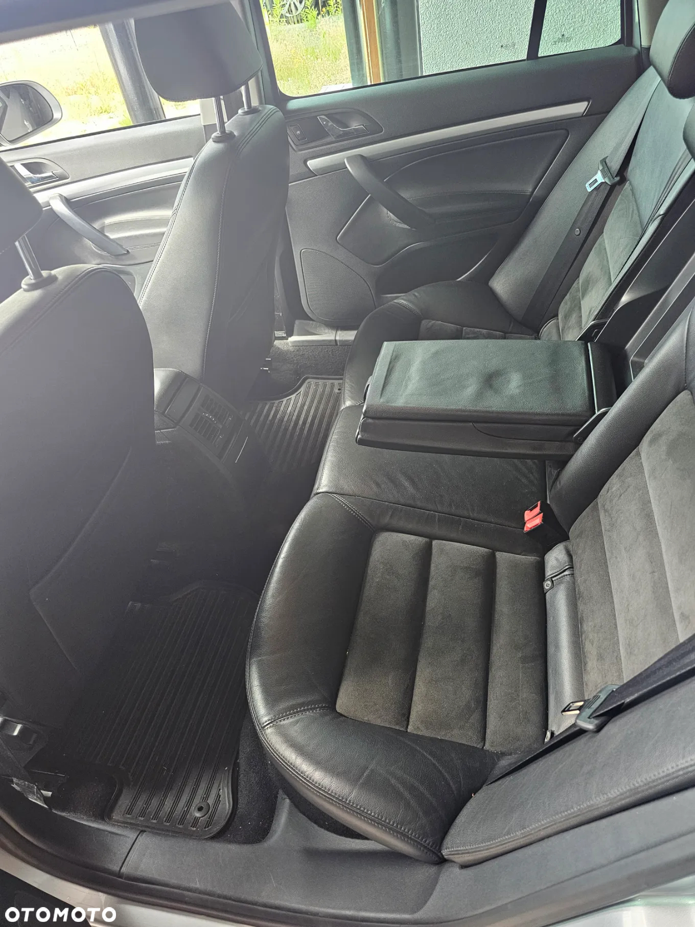 Skoda Octavia Combi 2.0 TDI DPF 4x4 DSG Scout - 6