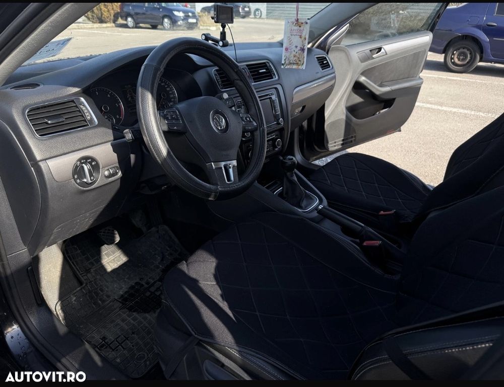 Volkswagen Jetta 1.6 TDI DPF Comfortline - 7