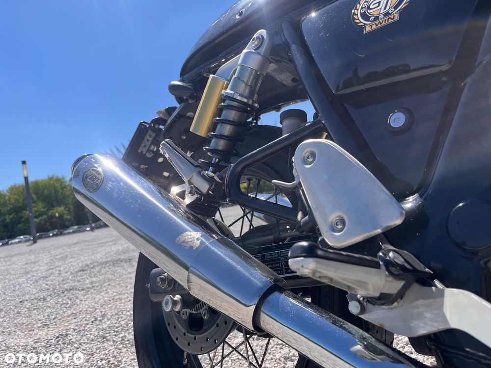 Royal Enfield Continental - 10