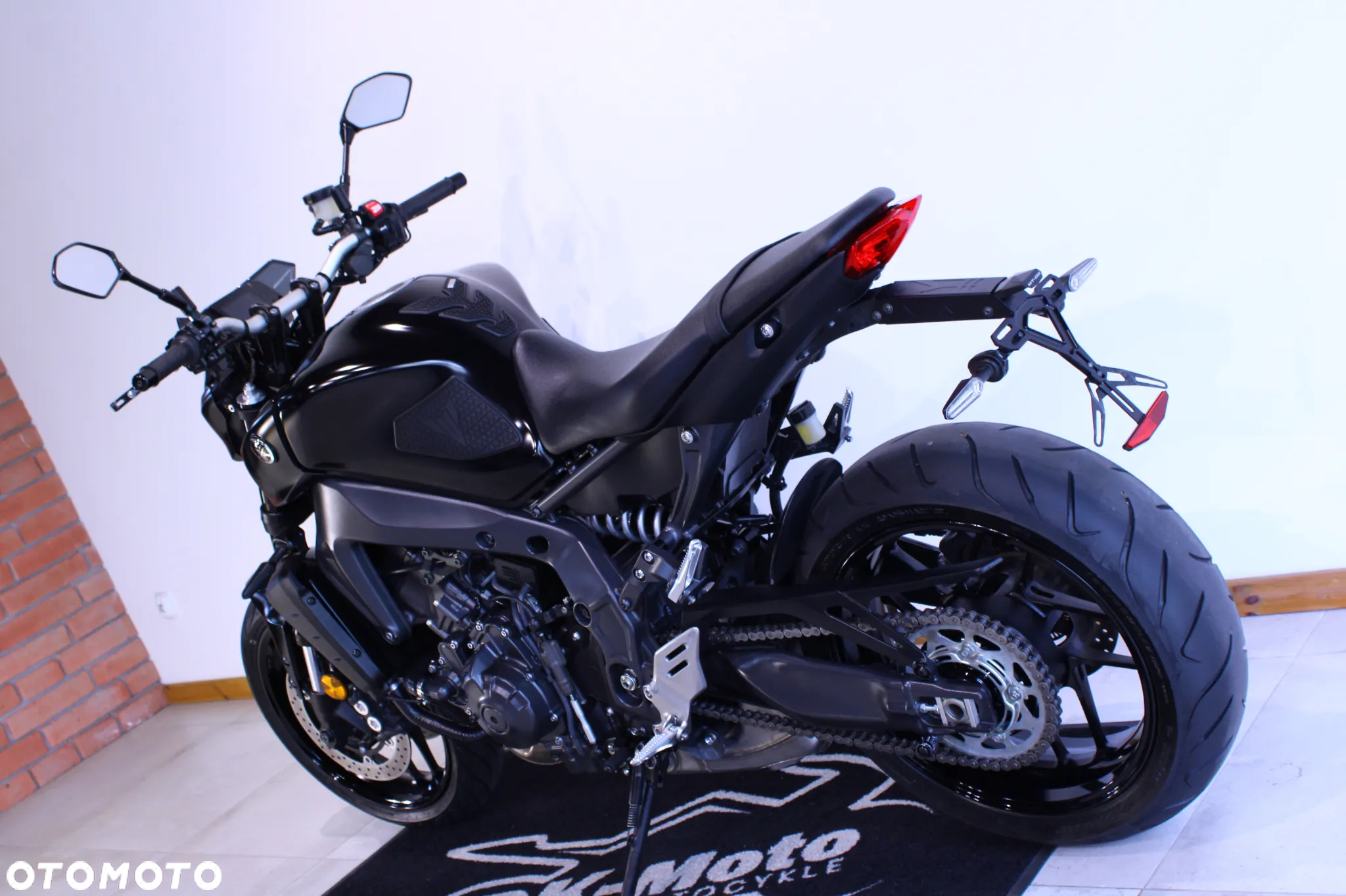 Yamaha MT - 6