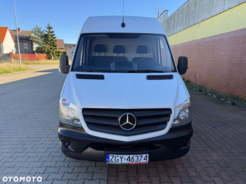 Mercedes-Benz Sprinter - 26
