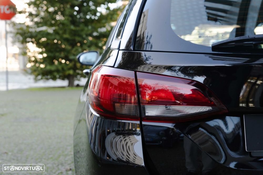 Opel Astra Sports Tourer 1.5 D Business Edition S/S - 14