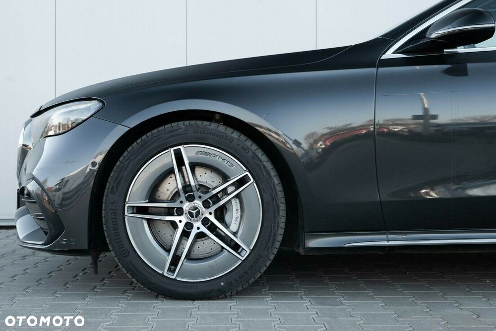 Mercedes-Benz Klasa E - 9