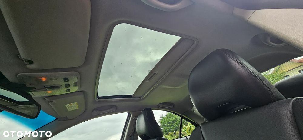 Volvo S60 2.4 - 8