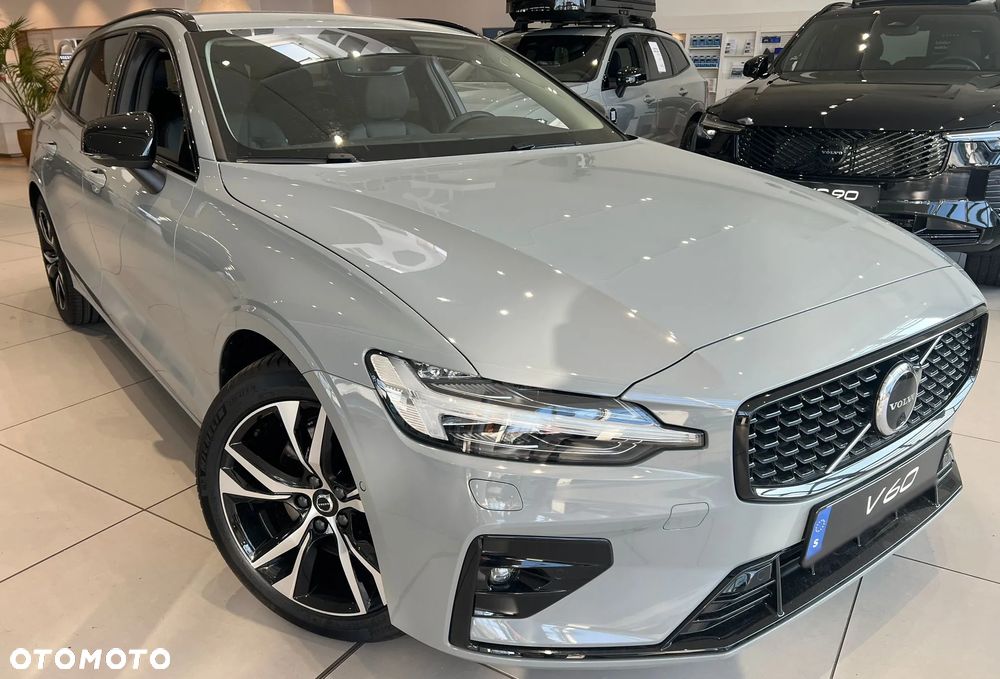 Volvo V60 B4 B DKG Plus Dark - 9