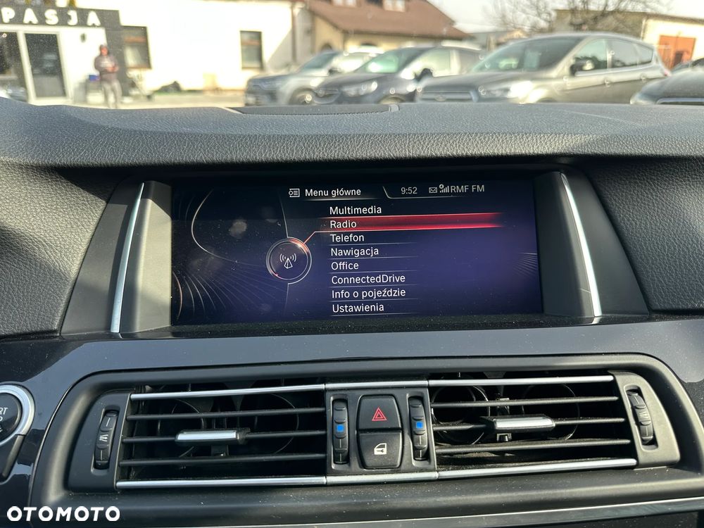 BMW Seria 5 530d xDrive Luxury Line - 32