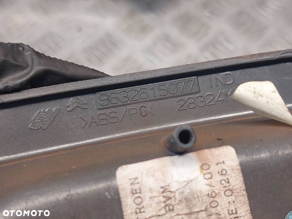 RAMKA KONSOLI ŚRODKOWEJ + LEWARKA CITROEN C5 I 9632615077 9632608577 - 4