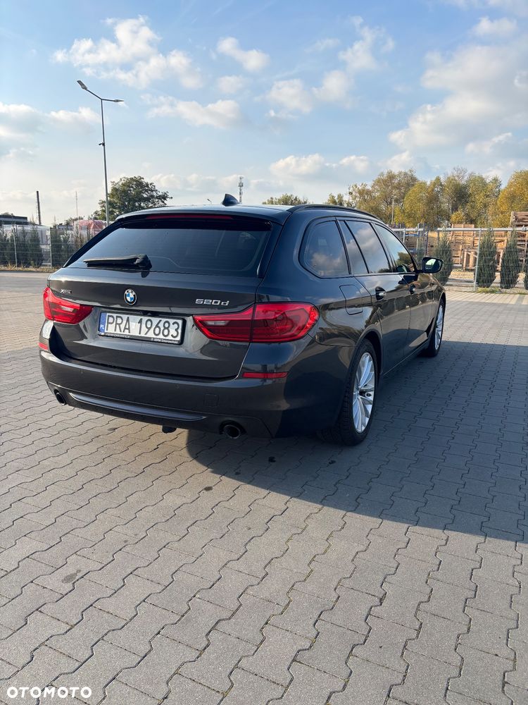 BMW 5 Series 2018 photo 3