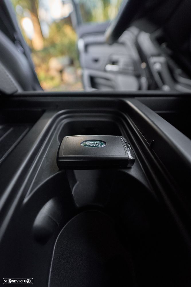 Land Rover Defender 110 P400e SE - 44