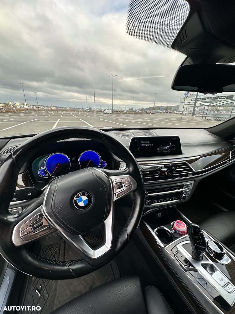 BMW Seria 7 740d xDrive - 9