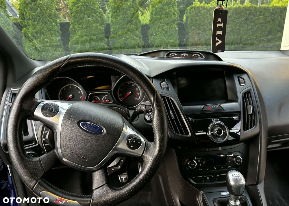 Ford Focus - 16