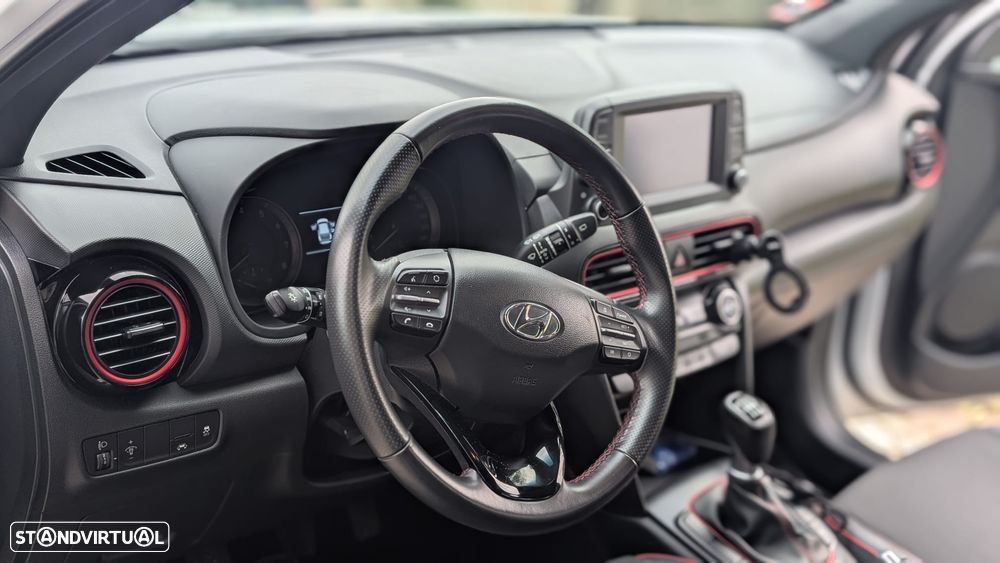 Hyundai Kauai 1.0 T-GDi Pele/Tecido Vermelho - 7