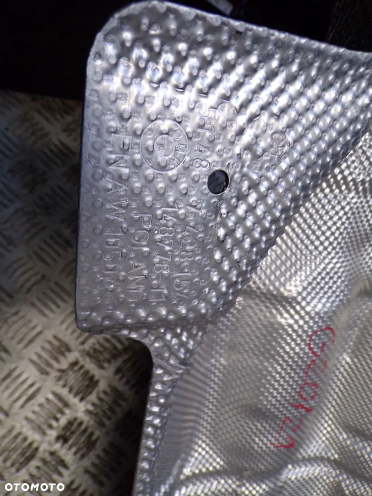 OSŁONA TERMICZNA WYDECHU BMW G21 - 3