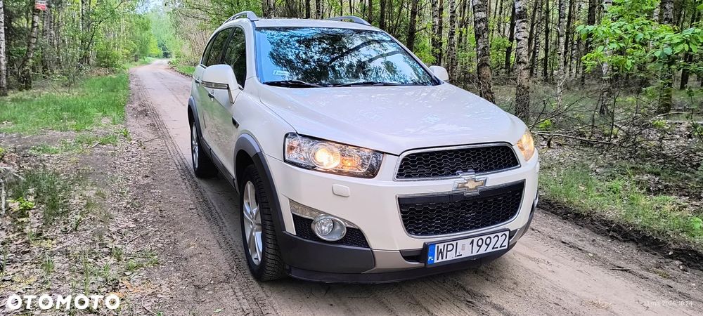 Chevrolet Captiva 2.2 D LTZ - 4