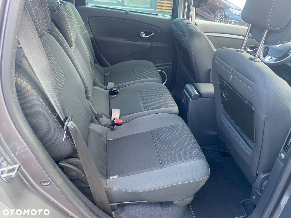 Renault Scenic 1.6 16V 110 Dynamique - 29