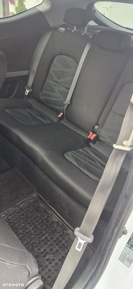Kia Ceed 1.6 GDI L - 9