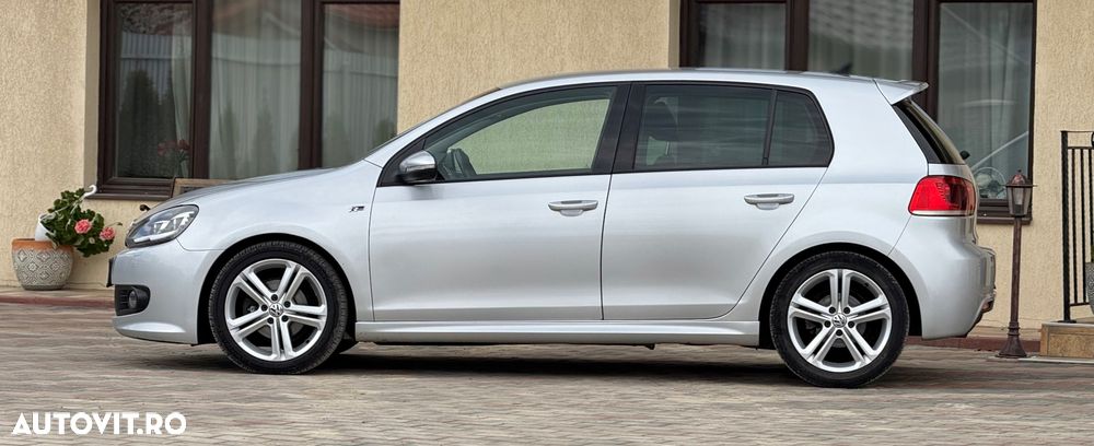 Volkswagen Golf 1.6 TDI DPF Exclusive - 28