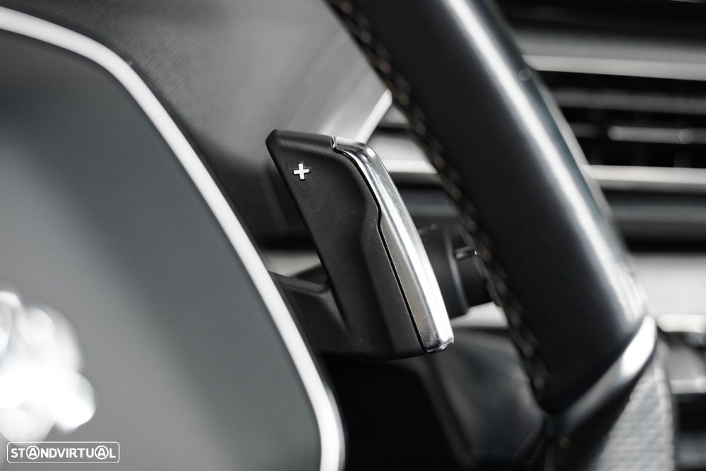 Peugeot 3008 1.6 Hybrid GT e-EAT8 - 9
