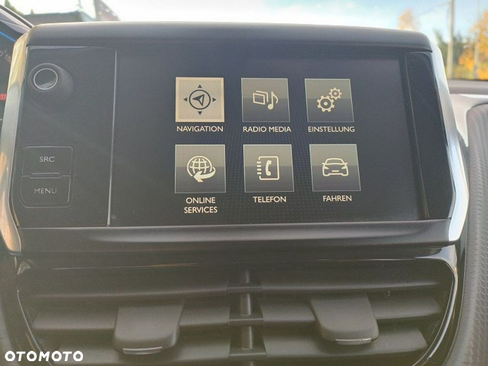 Peugeot 2008 1.2 Pure Tech Allure S&S - 30