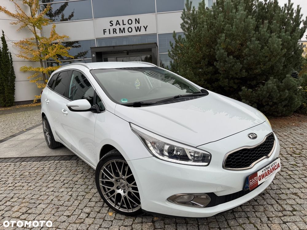 Kia Ceed 1.6 GDI SW ISG UEFA EURO 2016 - 3