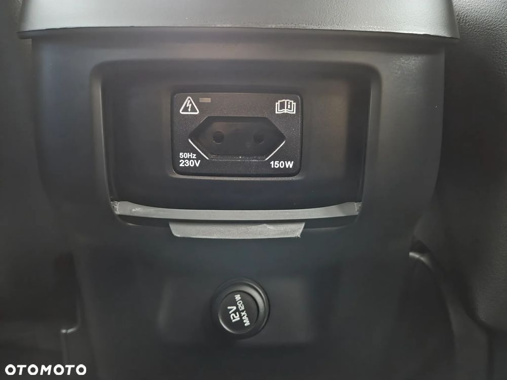 Volvo XC 60 D4 Momentum Pro - 28