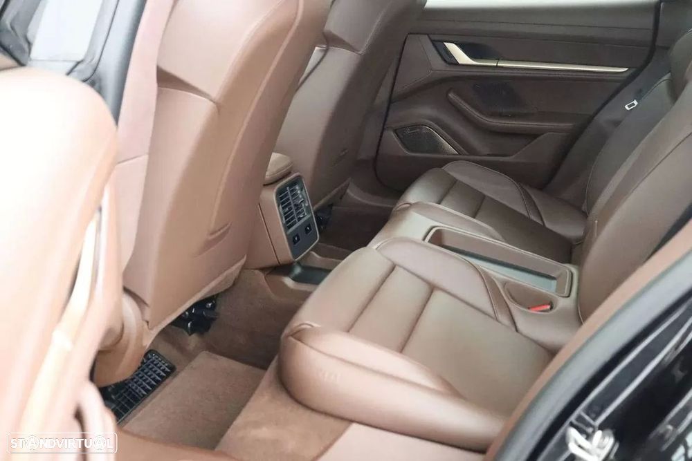 Porsche Taycan Sport Turismo Turbo - 11