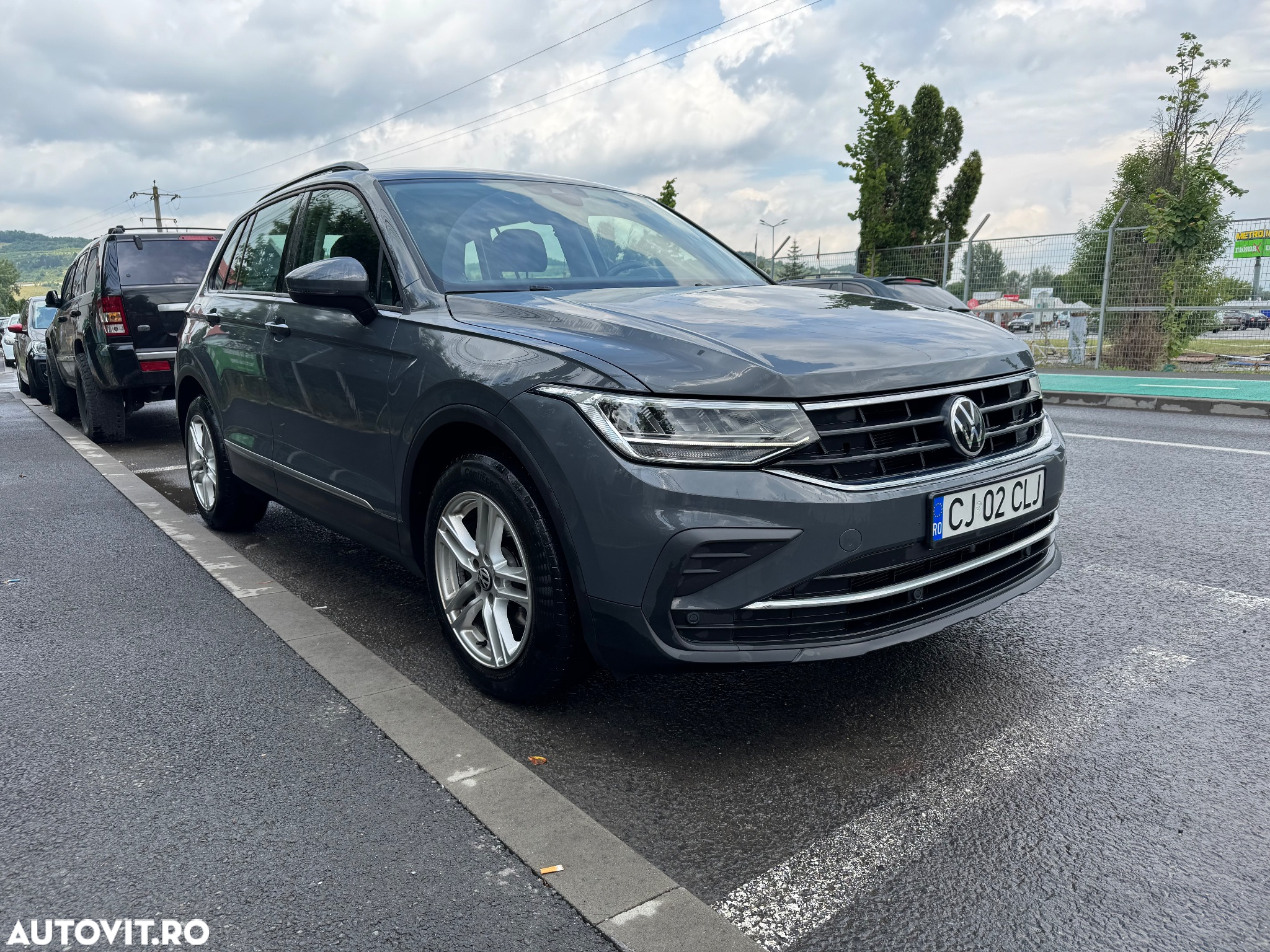 Volkswagen Tiguan 2.0 TDI DSG Life - 24