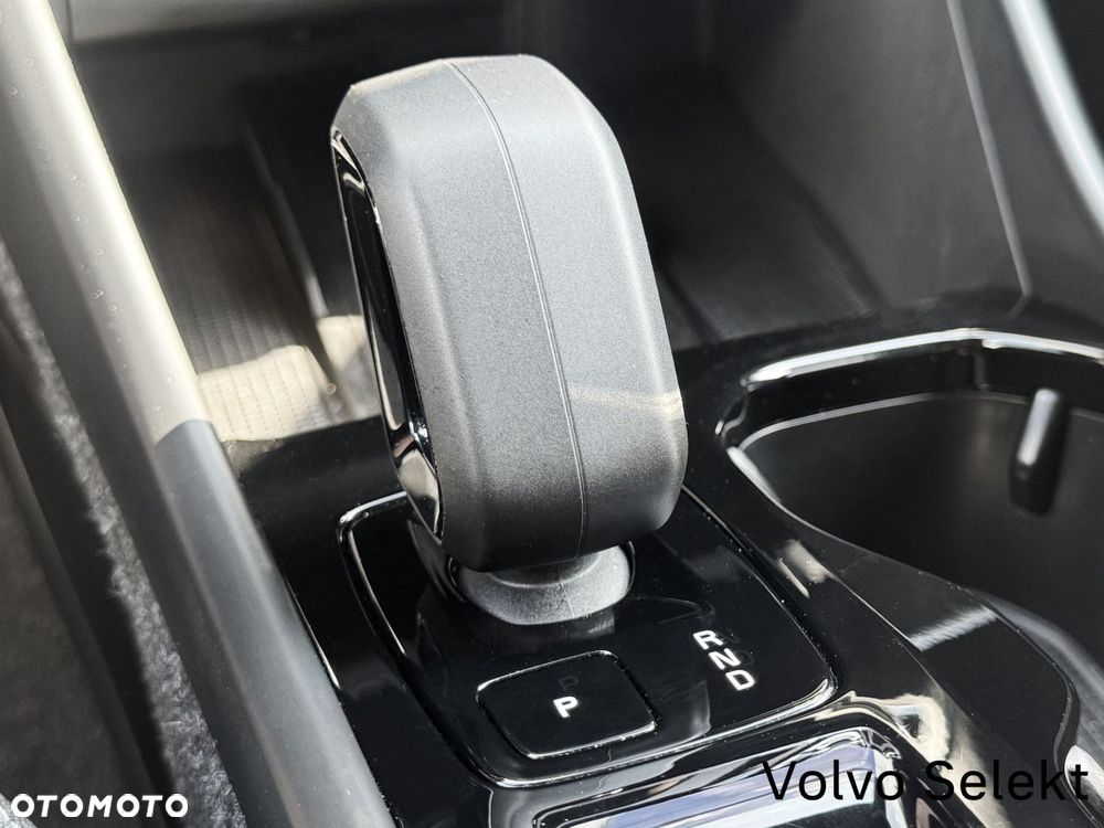 Volvo XC 40 - 23
