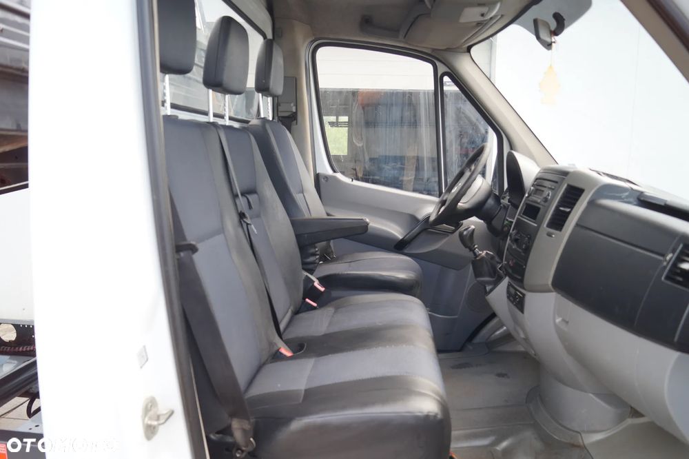 Mercedes-Benz Sprinter - 20