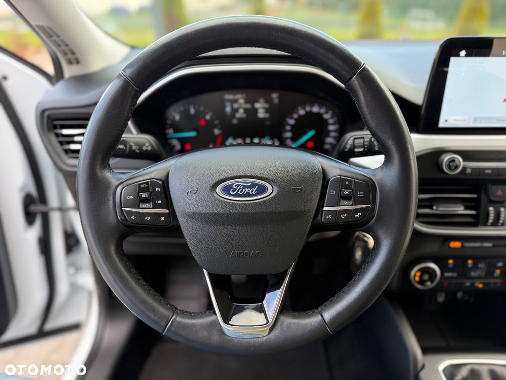 Ford Focus 1.5 EcoBlue Start-Stopp-System COOL&CONNECT - 22