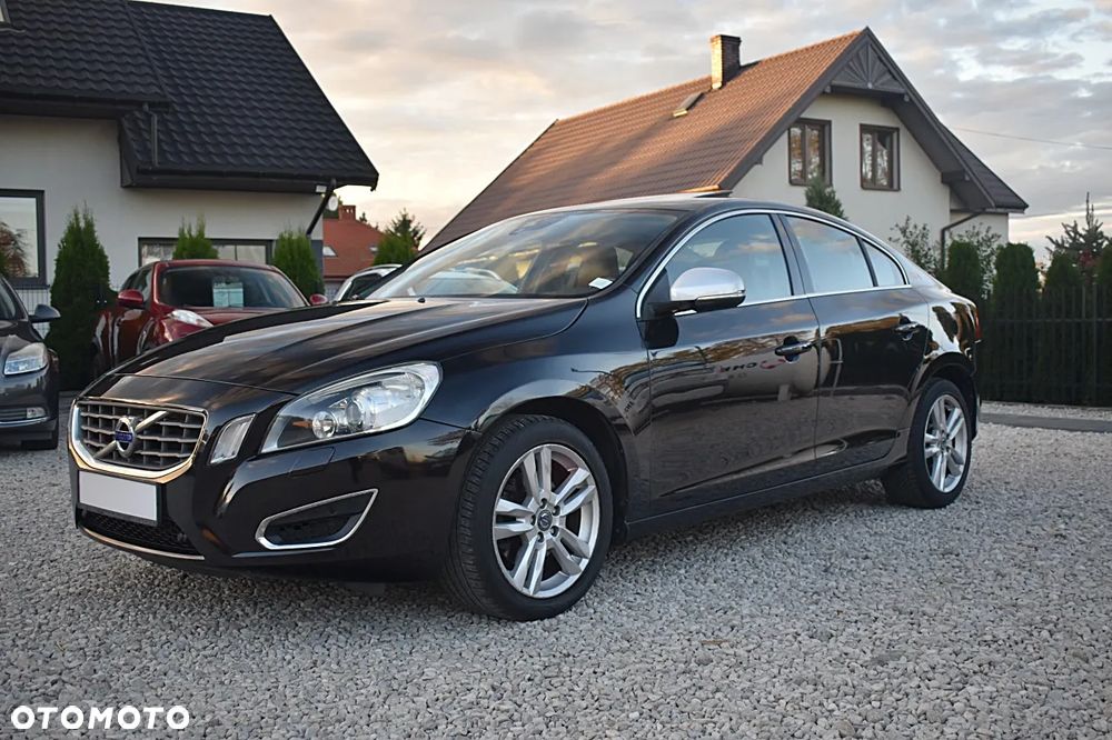 Volvo S60 D3 Summum - 4
