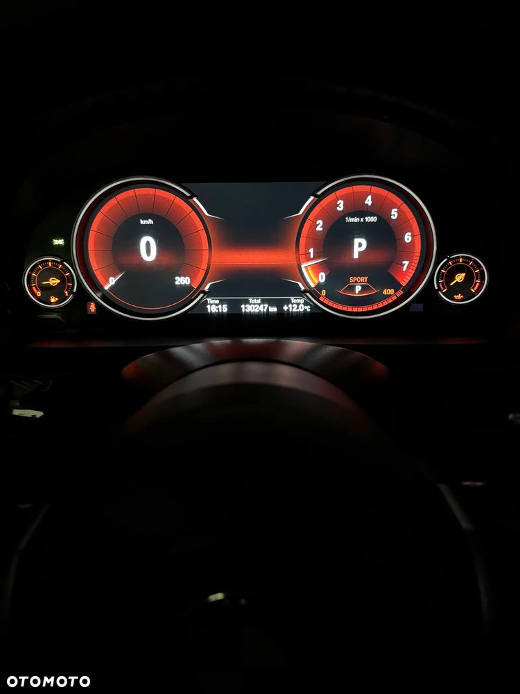 BMW Seria 5 - 32