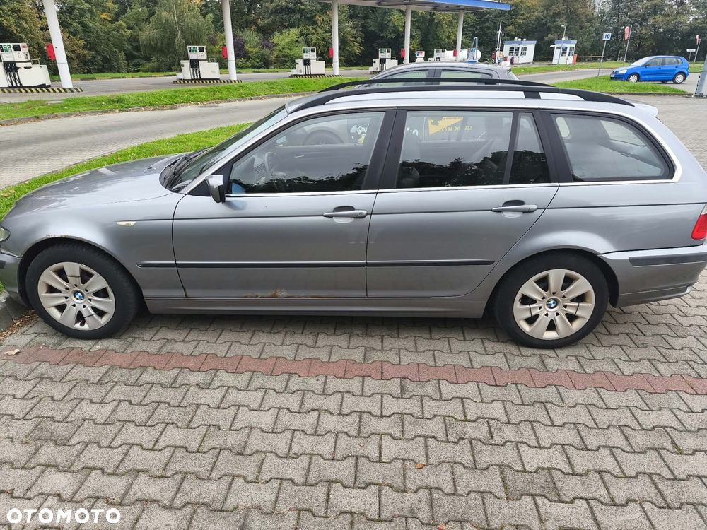 BMW Seria 3 2003 photo 3