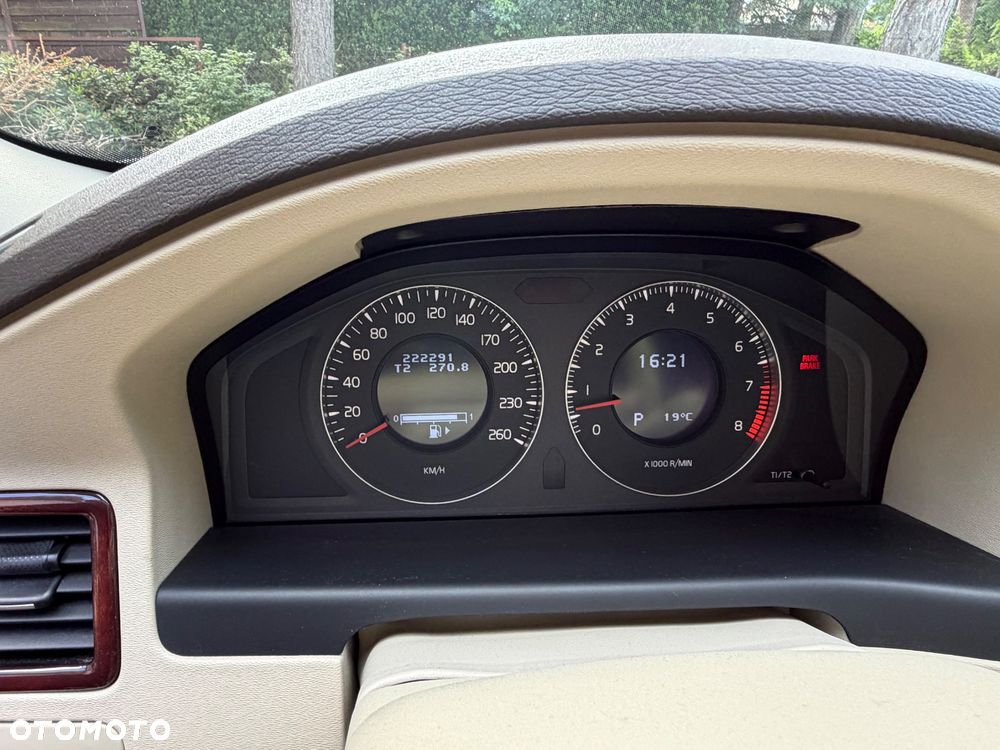 Volvo XC 70 - 19