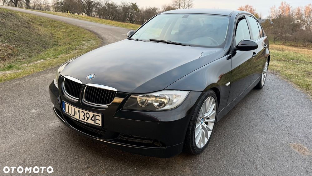 BMW Seria 3 320i - 4