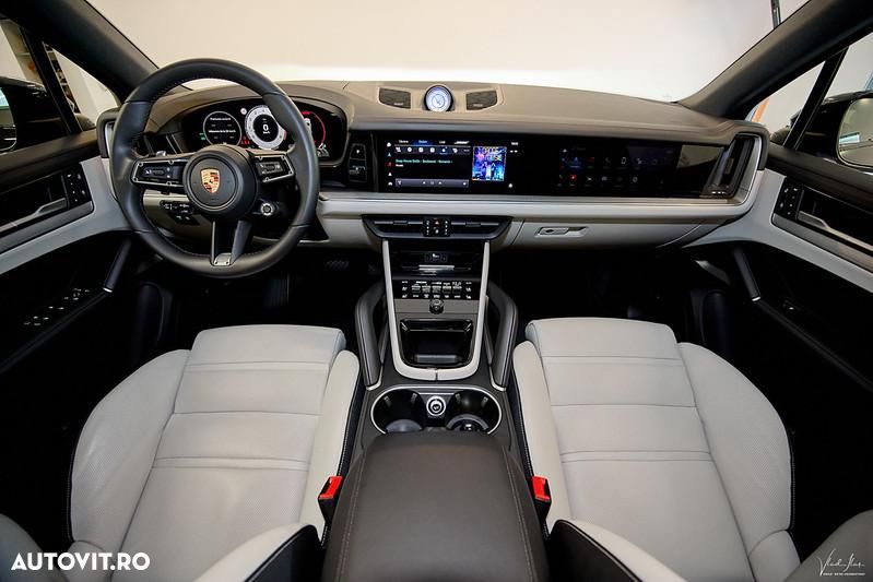 Porsche Cayenne Black Edition - 2