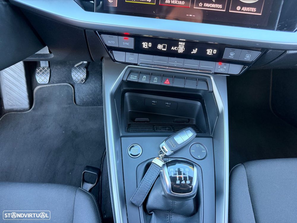 Audi A3 Sportback 30 TFSI Advanced - 24