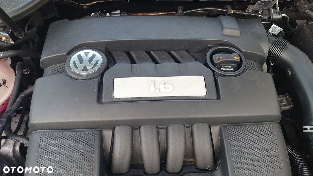 Volkswagen Golf 1.6 Team - 5