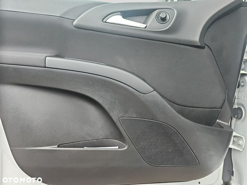Opel Meriva - 19