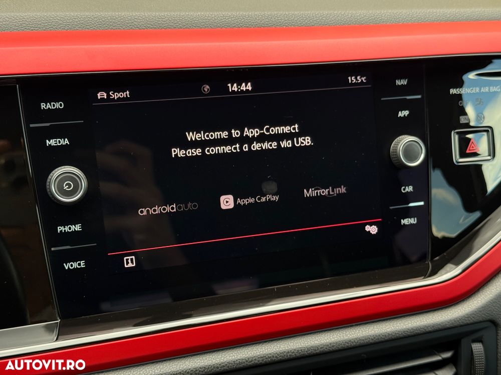 Volkswagen Polo 2.0 TSI DSG GTI - 22
