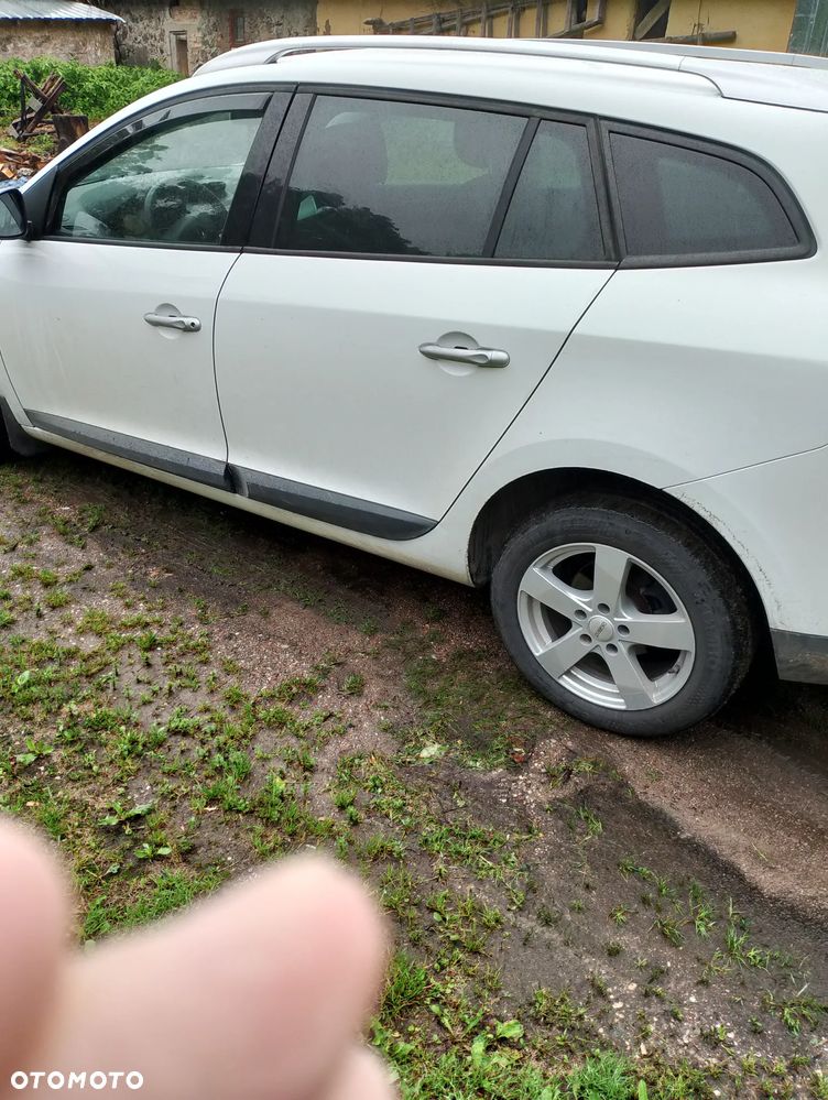 Renault Megane 1.5 dCi Dynamique - 4