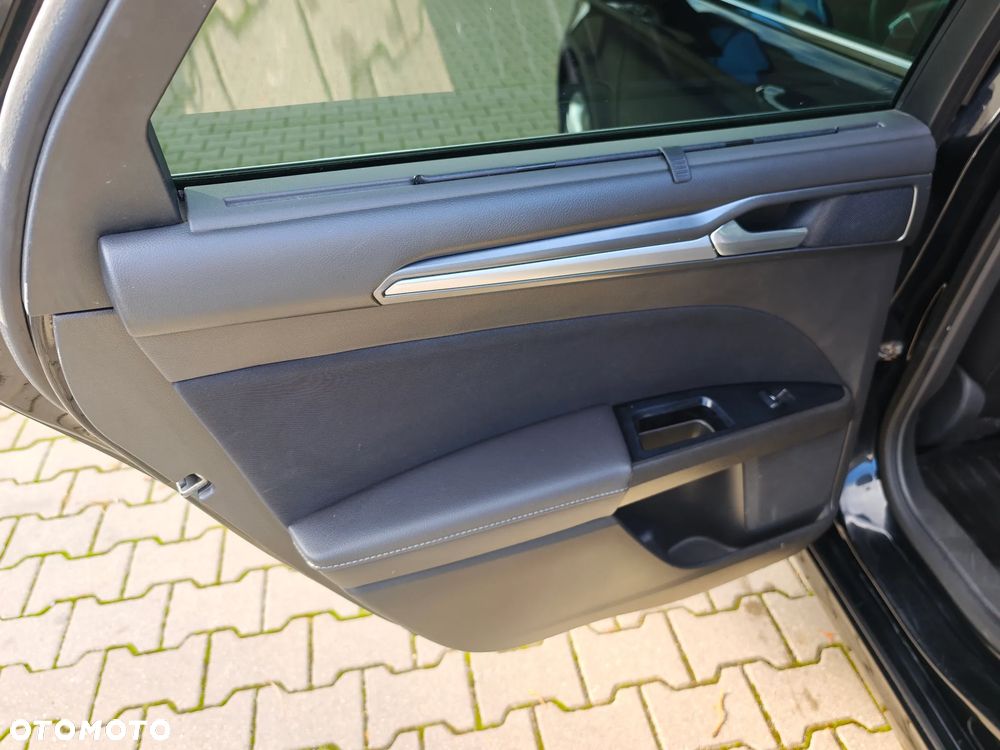 Ford Mondeo - 20