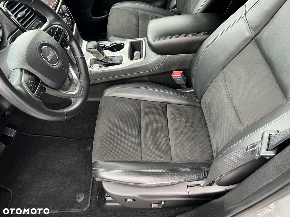Jeep Grand Cherokee - 15