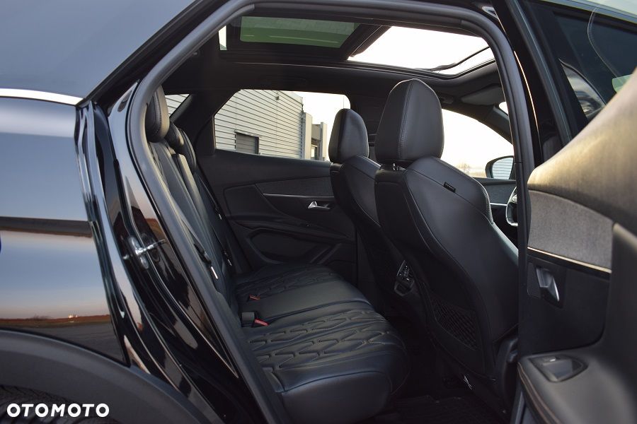 Peugeot 3008 1.2 PureTech GPF Allure S&S - 13