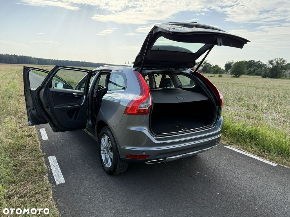 Volvo XC 60 D4 Geartronic Momentum Pro - 22